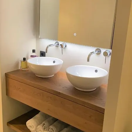 アパート Penthouse Apartment 