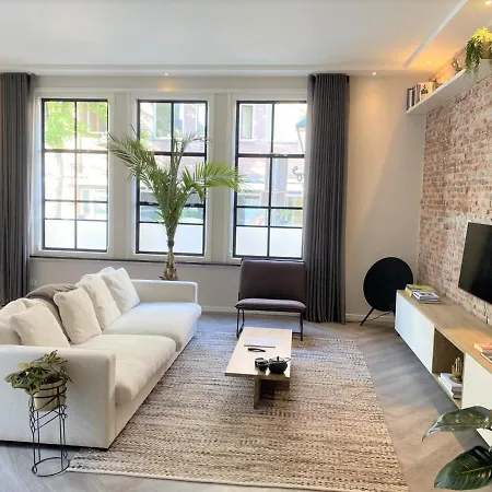 Penthouse Apartment 